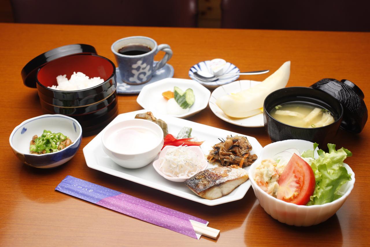 비즈니스 호텔 쿠도 노베오카 외부 사진